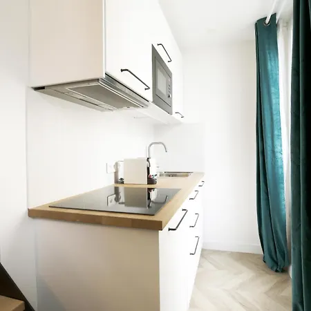 Relish Baguette In Light-filled Duplex * Párizs