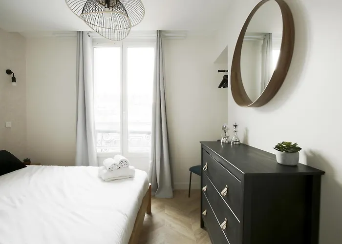 Appartement Relish Baguette In Light-filled Duplex Paris