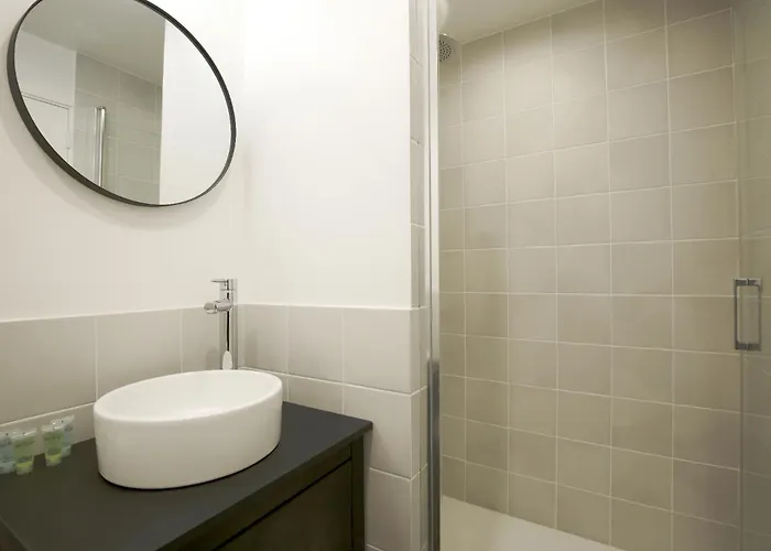 Relish Baguette In Light-filled Duplex Appartement