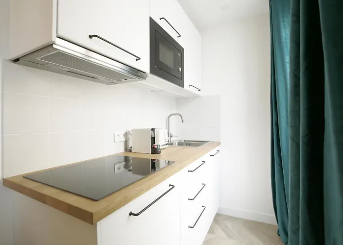 Relish Baguette In Light-filled Duplex Appartement *