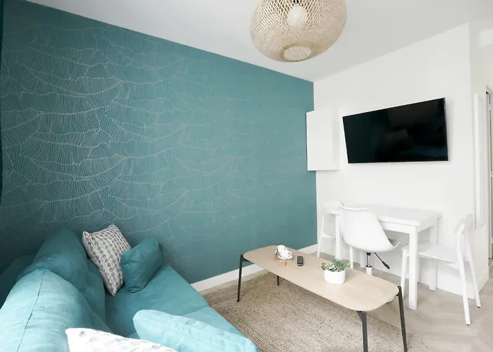 Relish Baguette In Light-filled Duplex Paris